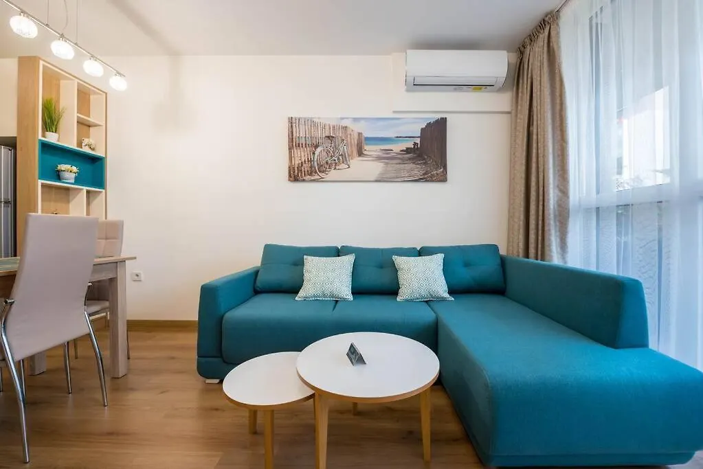 Labyrinth Apartment - Free Parking Space Included Varna